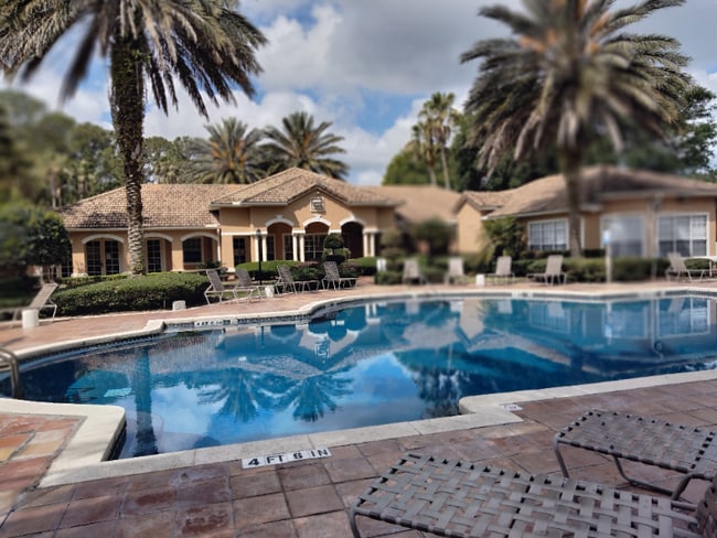 Building Photo - 520 Florida Club Blvd