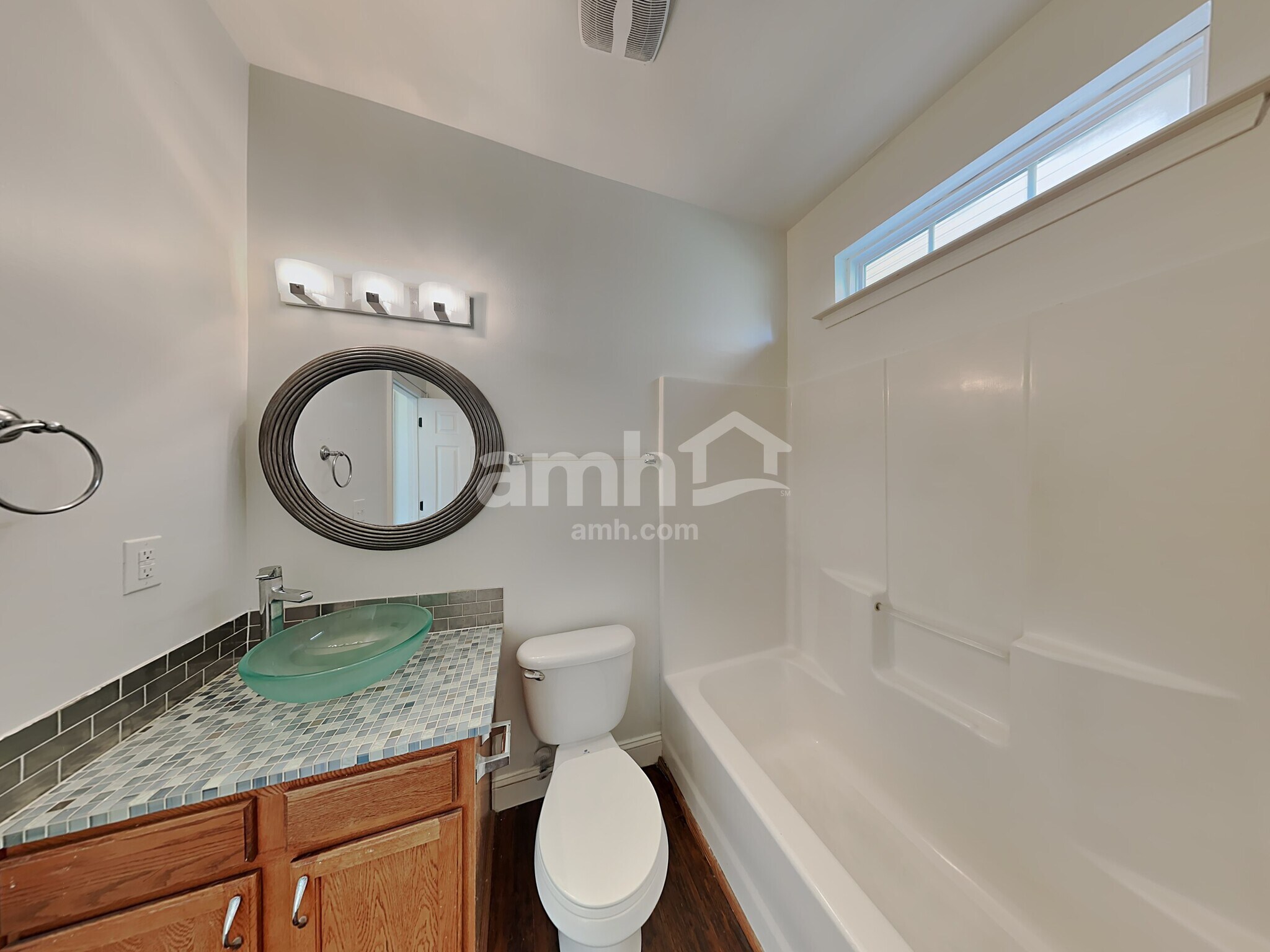 Building Photo - 4059 Houldsworth Dr