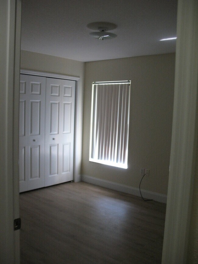 Building Photo - 8055 SW 134 Loop