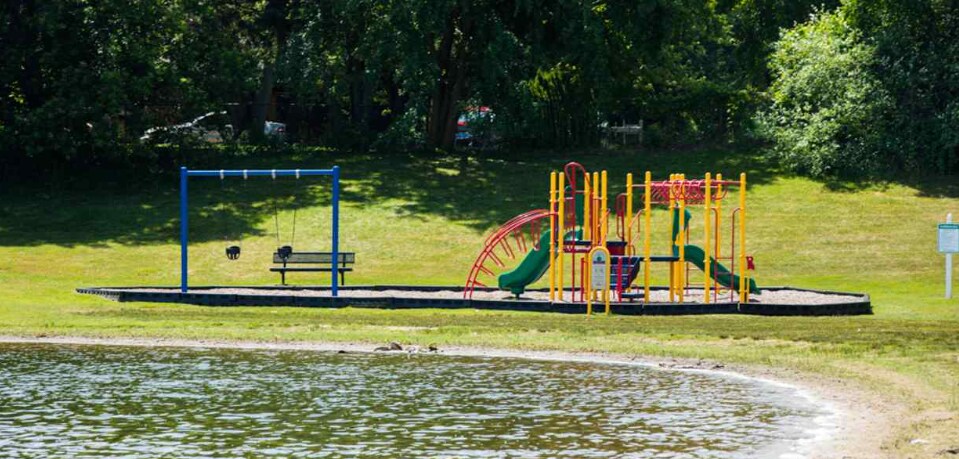 Building Photo - 49708 Au Lac Dr W