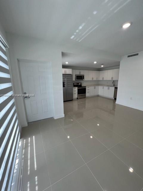 Building Photo - 25867 SW 145th Ave