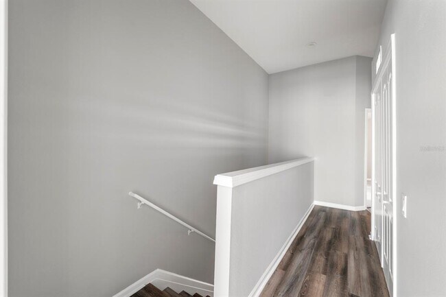 Building Photo - 26532 Castleview Way