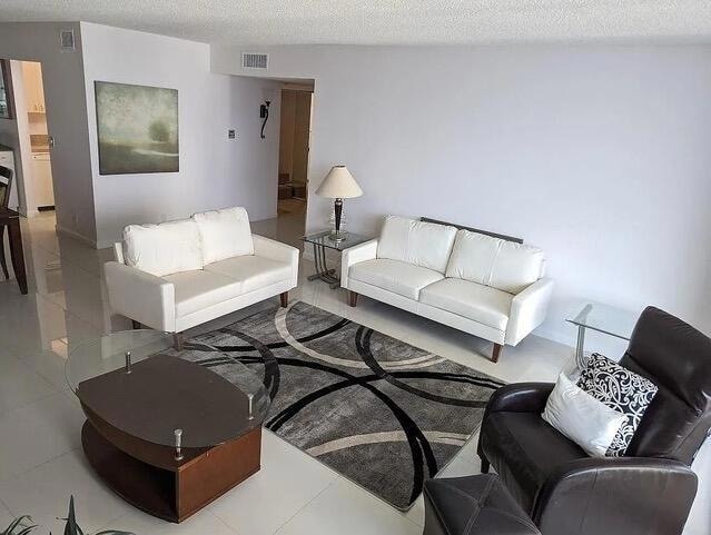 Building Photo - 5440 N Ocean Dr