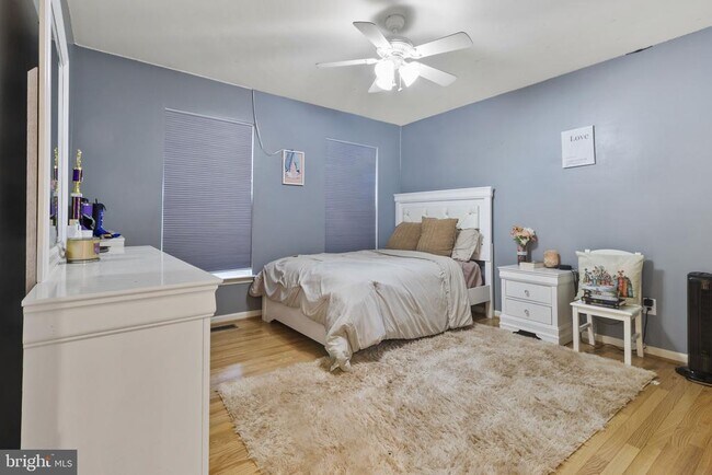 Building Photo - 144 Edgar Rd