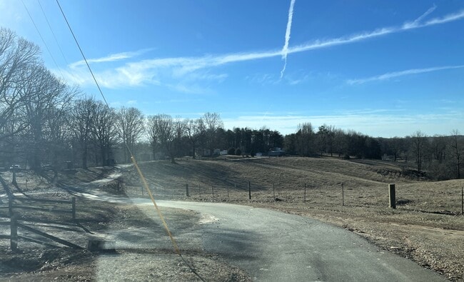 Building Photo - 322 Wauka Mountain Rd