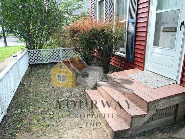 Building Photo - 140 Cypress St