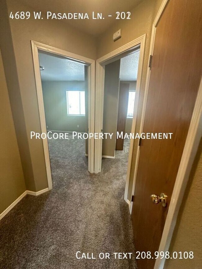 Building Photo - 2 Bedrooms, 2 Baths Ground Floor Unit in D...