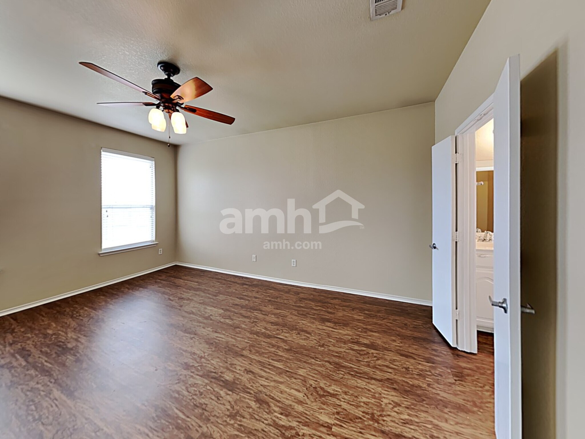 Building Photo - 1224 Dianthus Dr