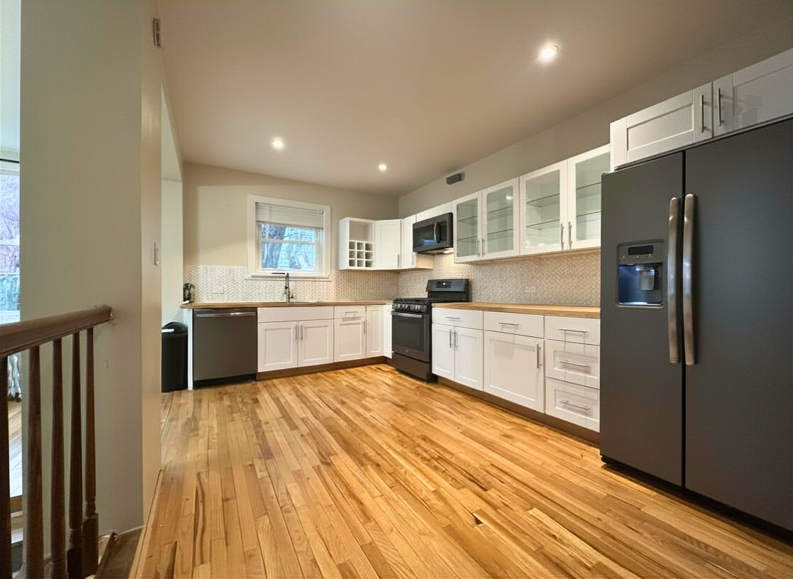 Building Photo - 75 Overlook Pl