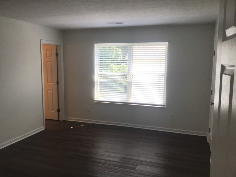 Building Photo - 3096 Stony Hollow Ct
