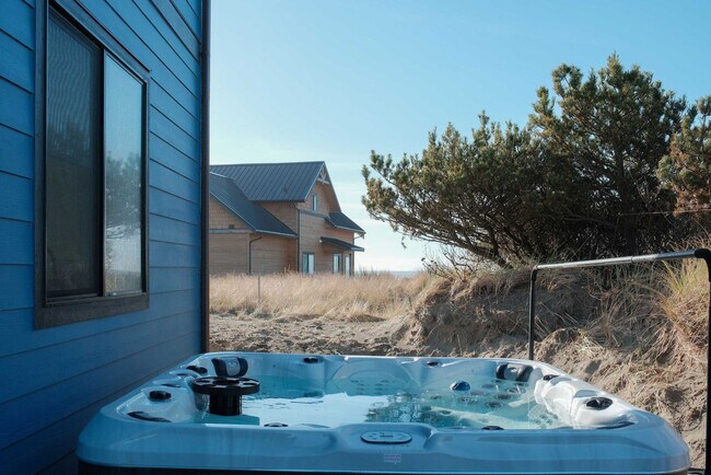 Building Photo - 1288 Cohasset Crest N