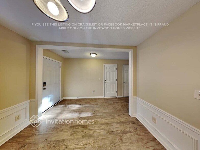 Building Photo - 2985 Binghampton Ln