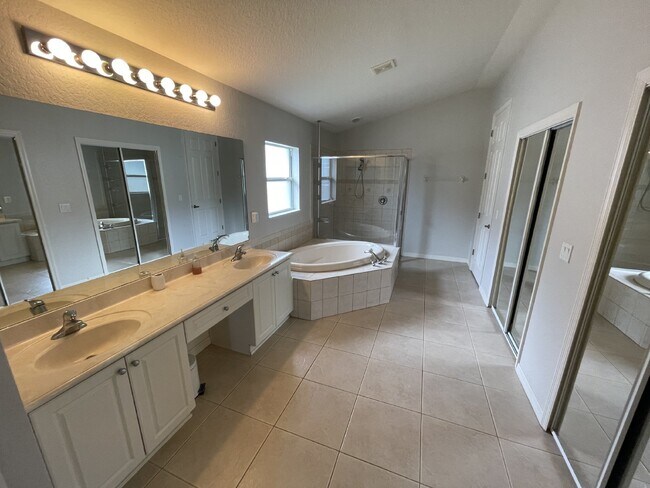 Building Photo - Grand Haven rental available