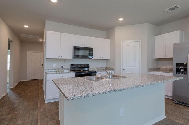 Building Photo - 6009 Ronee Leah Dr