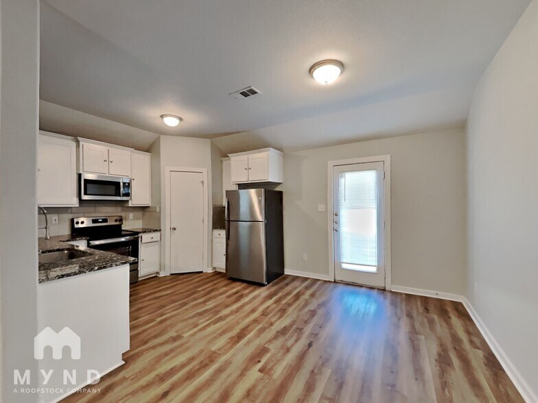 Building Photo - 4201 Andrea Ln