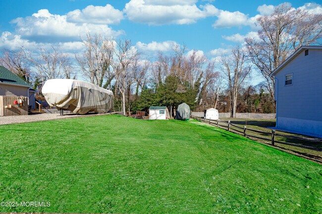 Building Photo - 1114 Wildwood Ave