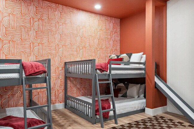 Building Photo - 7157 W Windrose Dr