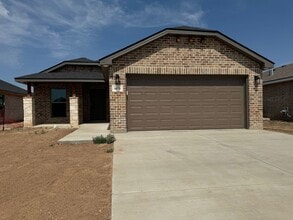 Building Photo - Located in the meadows Brand newer constru...