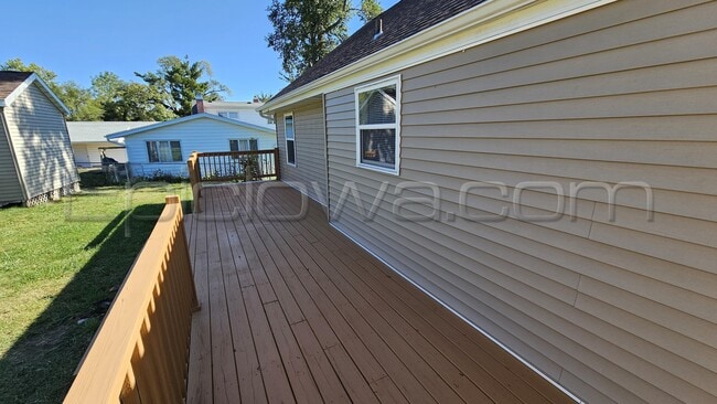 Building Photo - 130 Outlook Dr SW