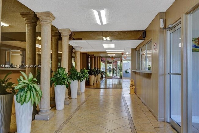 Building Photo - 1251 NE 108th St