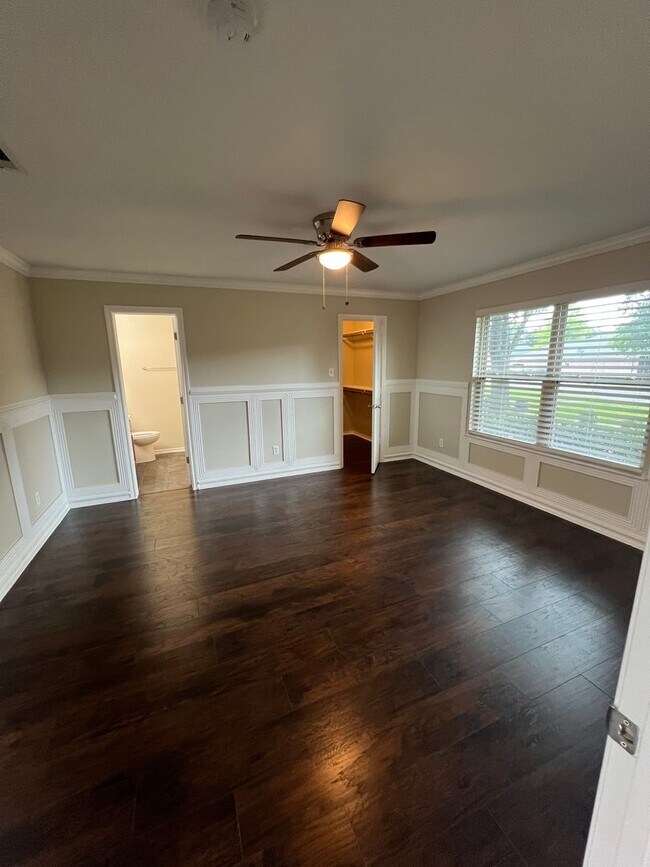 Building Photo - 970 Austin Ct
