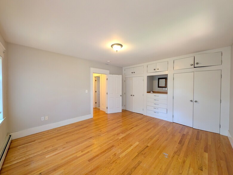 Building Photo - 91 Burget Ave