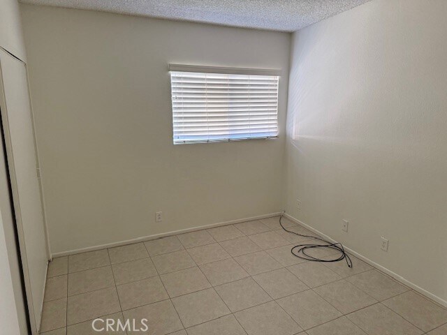 Building Photo - 453 E Lancaster Blvd