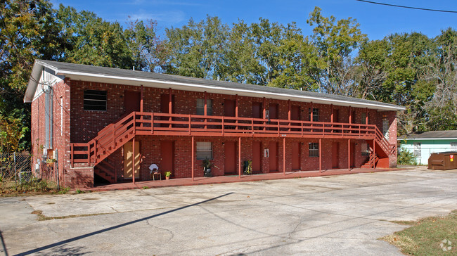 Primary Photo - 2512 Holton St