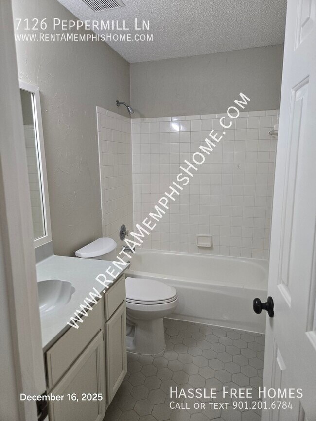 Building Photo - 7126 Peppermill Ln