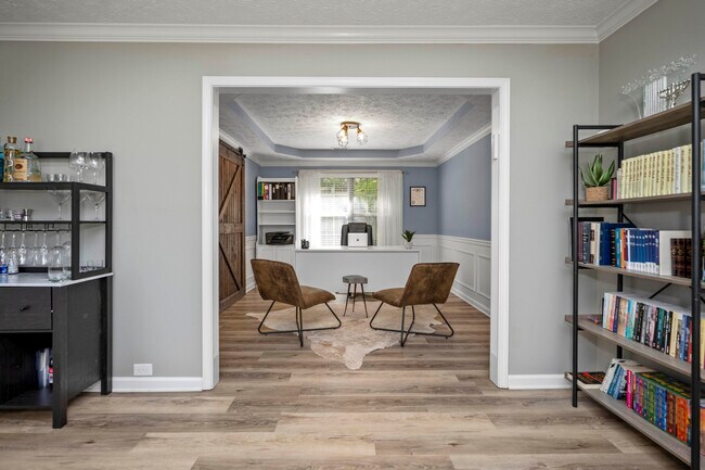 Building Photo - 4016 Kenesaw Dr