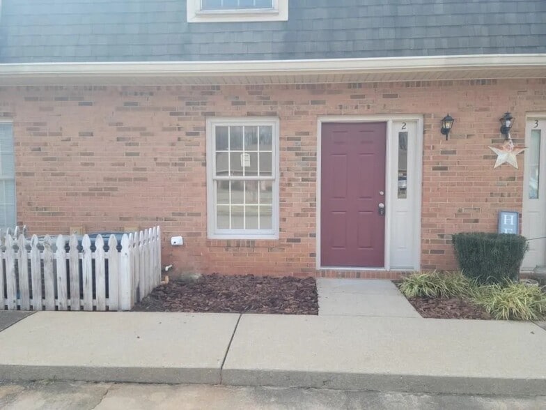 Building Photo - 3730 Old Flowery Branch Rd