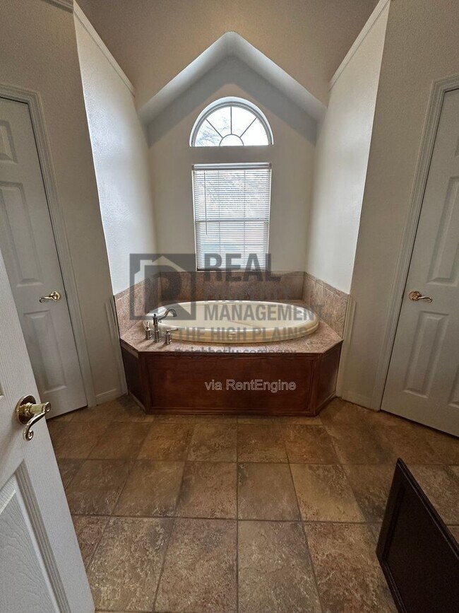 Building Photo - 2513 Stardust Ln