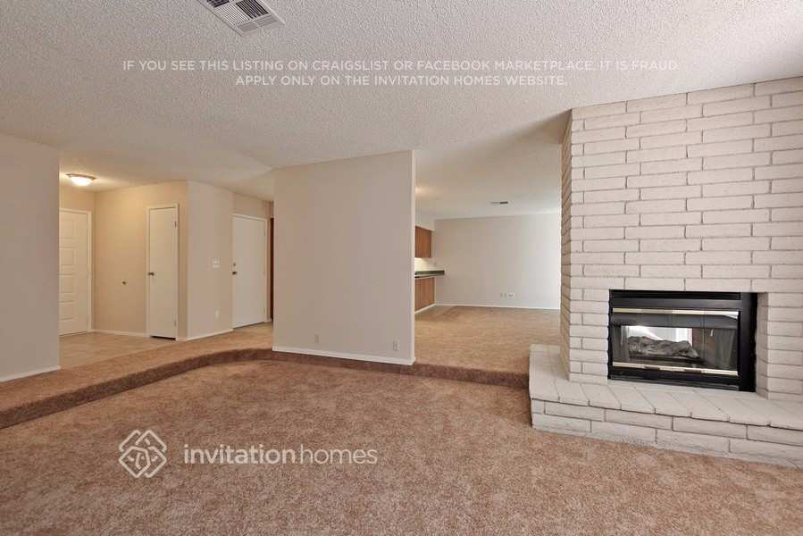 Building Photo - 888 Scarlet Ave
