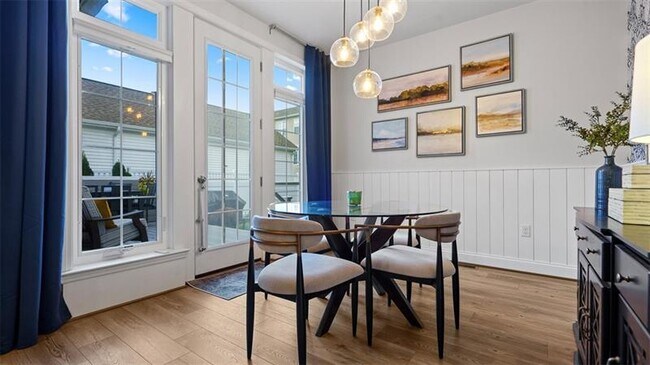 Building Photo - 504 Beneficial Dr