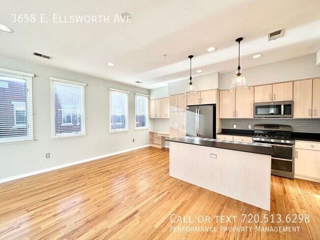 Building Photo - 3658 E Ellsworth Ave
