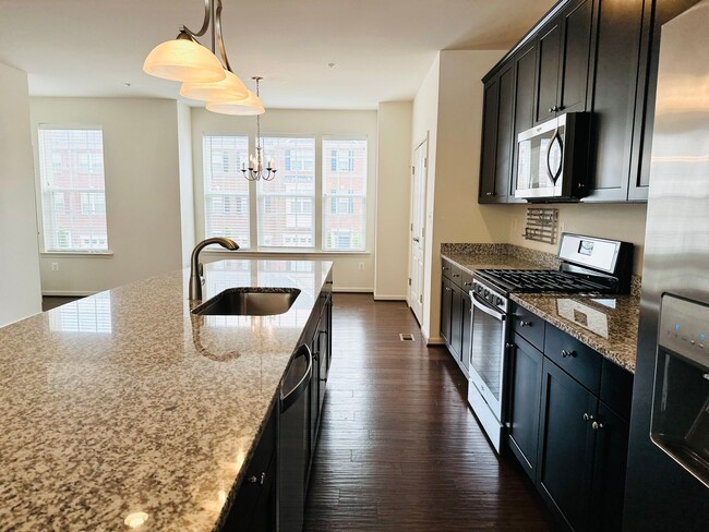 Building Photo - TOWNHOME AVAILABLE IN BALTIMORE CITY