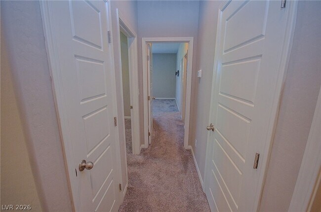 Building Photo - 541 Tokopah Falls St