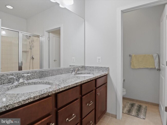 Building Photo - 25441 Hartland Orch Ter