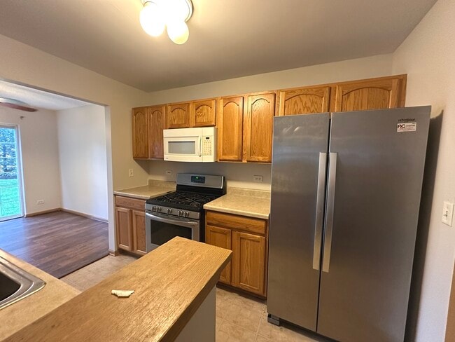 Building Photo - 2341 Stoughton Cir
