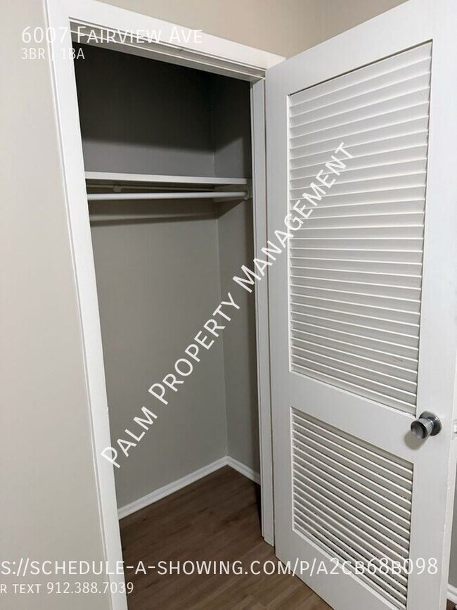 Building Photo - 6007 Fairview Ave