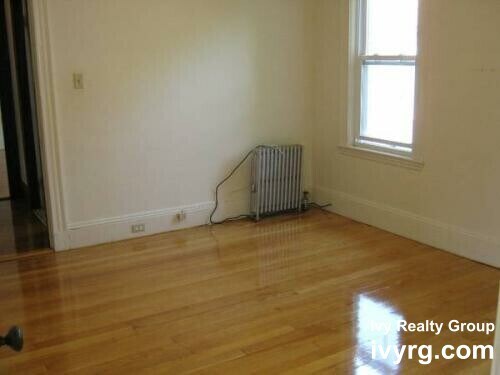 Building Photo - 28 Commonwealth Rd