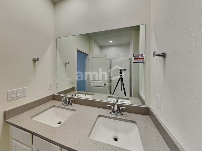 Building Photo - 10724 Coleman Rd