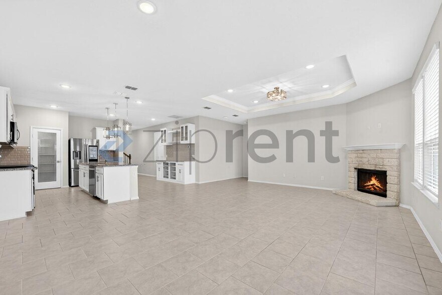 Building Photo - 504 Banbury Ct