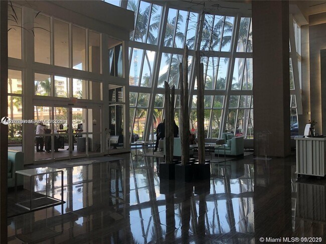 Building Photo - 1830 S Ocean Dr