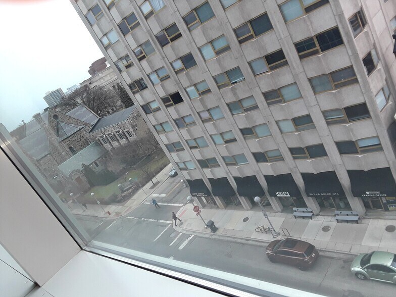 Building Photo - 555 E William St