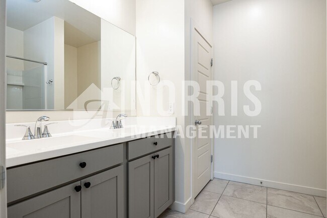 Building Photo - Immaculate New Home for Rent!