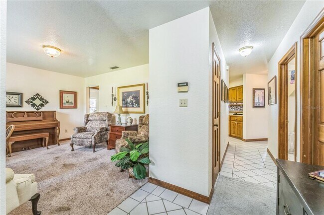 Building Photo - 404 Anderson Dr