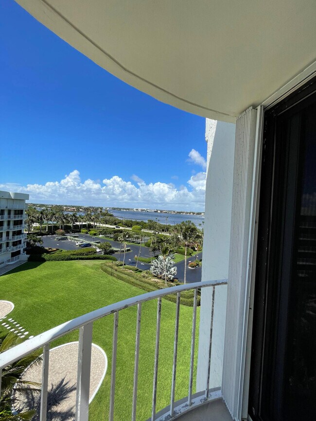 Building Photo - 3360 S Ocean Blvd