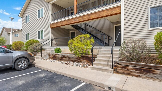 Building Photo - Wind River Apartment