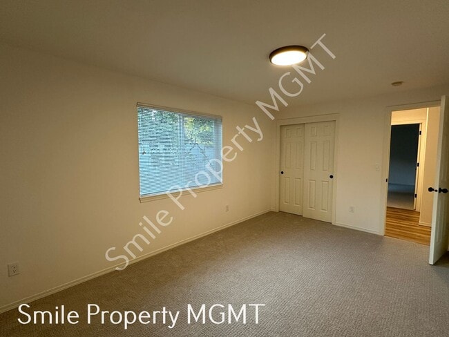 Building Photo - Remodeled Ranch in a Quiet Community
